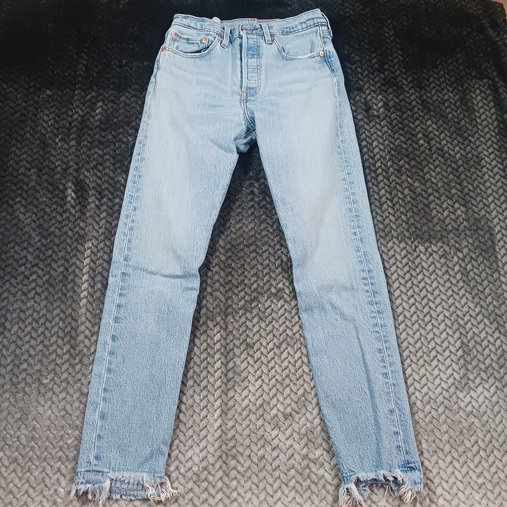 Levi's 501 Jeans Women's 27x28 Blue Cotton Denim Skinny Raw-Hem Travel Stretch